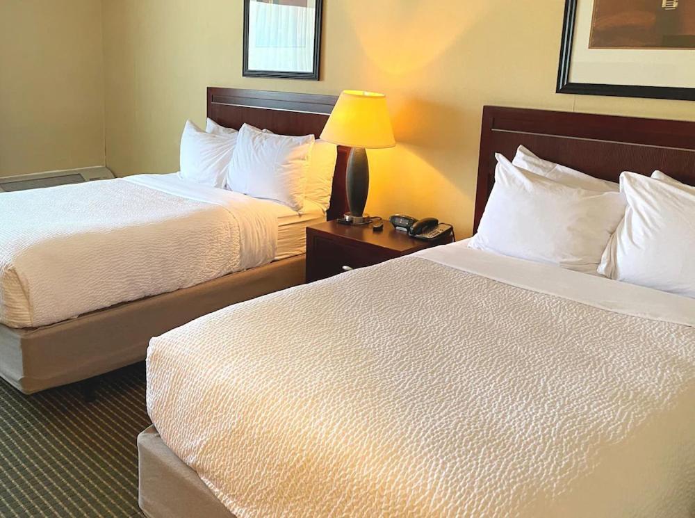 Quality West - Area Inn Lafayette